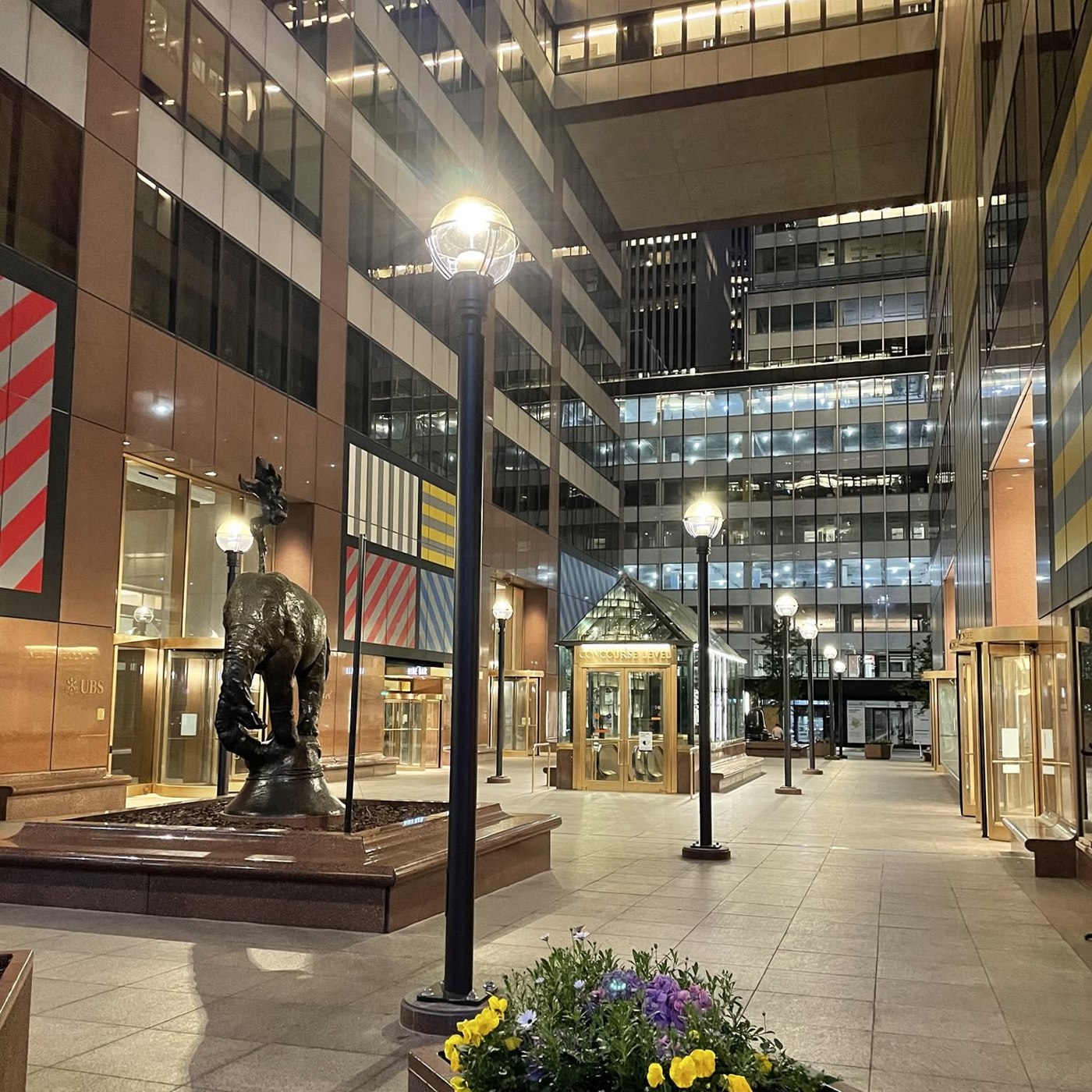 Decorative lobby and plaza lighting install in a commercial atrium